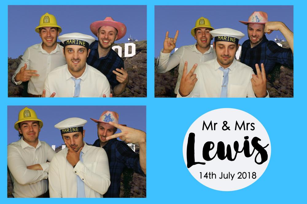 Mr & Mrs Lewis's Wedding | View more photos from the event at images.mobile-photo-booth.com/u/MobilePhotoBoothUK/Mr-Mrs-Lewiss-Wedding